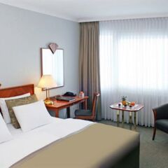 Отель Crowne Plaza Berlin City Centre 4* Стандартный номер с разными типами кроватей