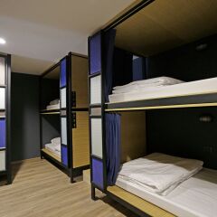 19A Bangkok Hostel Кровать в общем номере с двухъярусной кроватью