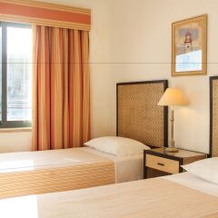 Отель Tivoli Marina Portimao 4* Улучшенные апартаменты с 2 отдельными кроватями