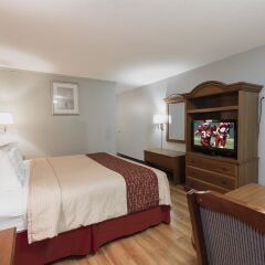 Отель Red Roof Inn Meridian 2* Улучшенный номер с различными типами кроватей