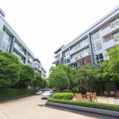 Отель The Kris Residence собственный двор