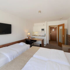 Vi Vadi Hotel downtown munich комната для гостей фото 26