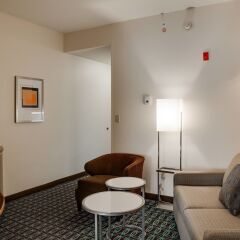 Отель Fairfield Inn And Suites By Marriott Lake City 3* Студия