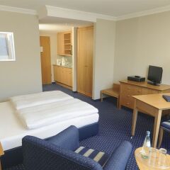 Upstalsboom Hotel Friedrichshain 4* Апартаменты с различными типами кроватей