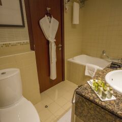 Отель Delta by Marriott Jumeirah Beach ванная