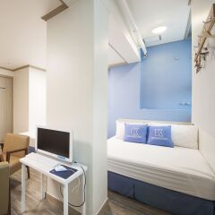 Отель K-guesthouse Sinchon 2 2* Номер Делюкс с различными типами кроватей