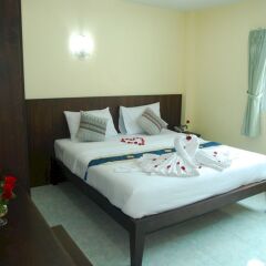 Отель Patong Palm Guesthouse комната для гостей фото 6