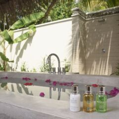 Отель Amaya Resorts And Spas Kuda Rah с домашними животными