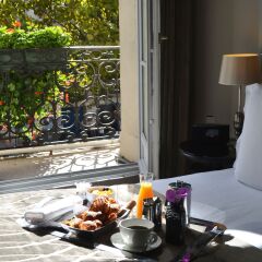 Sofitel Paris Baltimore Tour Eiffel Hotel 5* Номер Премиум с разными типами кроватей