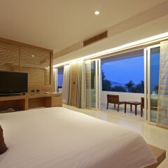 Отель La Flora Resort Patong 5* Люкс