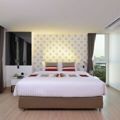 Отель Le D'Tel Bangkok 5* Номер Премьер