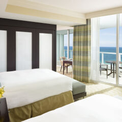 Отель Fontainebleau Miami Beach 4* Полулюкс с различными типами кроватей фото 4
