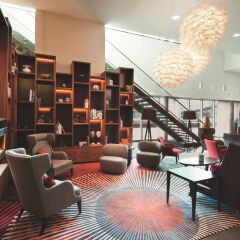 Movenpick Hotel Amsterdam City Centre лобби