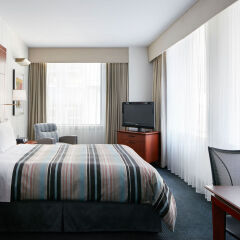 Отель Club Quarters, Central Loop 4* Улучшенный номер с различными типами кроватей