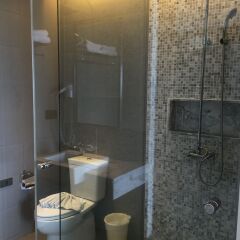 Отель Chalong Chalet Resort & Longstay ванная