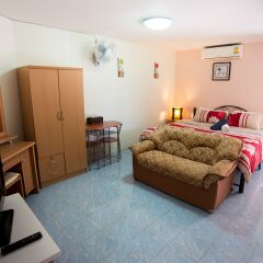 Отель Pattaya Holiday Lodge 3* Номер Делюкс