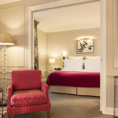Отель Le Burgundy 5 Star комната для гостей фото 8