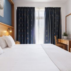 Rooms By Alexandra Hotel Стандартный номер