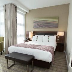 Отель Holiday Inn London Commercial Road 4* Стандартный номер с различными типами кроватей