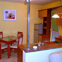 Отель Apartmani Znjan Апартаменты с различными типами кроватей фото 2