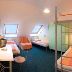 Marco Polo Top Hostel Стандартный номер с различными типами кроватей
