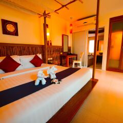 Отель Railay Bay Resort and Spa 4* Коттедж Делюкс с различными типами кроватей