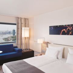 Movenpick Hotel Amsterdam City Centre 4* Улучшенный номер