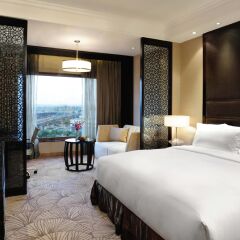 Отель Crowne Plaza New Delhi Mayur Vihar Noida 5* Улучшенный номер с различными типами кроватей