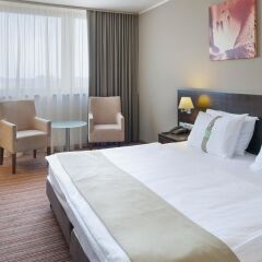 Отель Holiday Inn Bratislava 4* Стандартный номер с различными типами кроватей