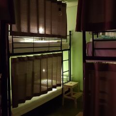 Mr.Comma Guesthouse - Hostel Кровать в женском общем номере с двухъярусной кроватью