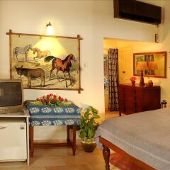 Отель WelcomHeritage Maharani Bagh Orchard Retreat 3* Коттедж с различными типами кроватей