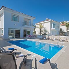 Отель Shaye Frontline Villa Кипр, Протарас - отзывы, цены и фото номеров - забронировать отель Shaye Frontline Villa онлайн бассейн