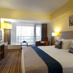 Гостиница Crowne Plaza Moscow World Trade Centre комната для гостей фото 3
