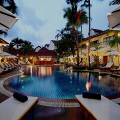 Отель Horizon Patong Beach Resort & Spa открытый бассейн фото 3
