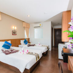 Отель Azure Bangla Phuket комната для гостей фото 7