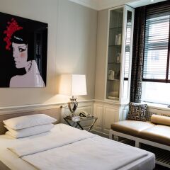 Opera Hotel 4* Номер Делюкс