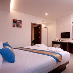 Отель Blue Sky Patong 3* Улучшенный номер с различными типами кроватей фото 2