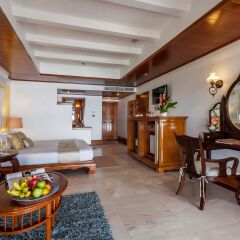 Отель Thavorn Beach Village Resort & Spa Phuket 4* Люкс с различными типами кроватей фото 3