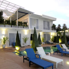 Отель Phuket Boat Quay открытый бассейн