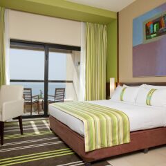 Отель Holiday Inn Resort Dead Sea, an IHG Hotel Иордания, Ма-Ин - 2 отзыва об отеле, цены и фото номеров - забронировать отель Holiday Inn Resort Dead Sea, an IHG Hotel онлайн комната для гостей