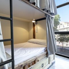 A&B Hostel Príncipe Pío Кровать в общем номере с двухъярусной кроватью