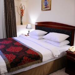 Отель Al Sharq Furnished Suites Апартаменты с различными типами кроватей