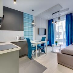 Апартаменты Apartinfo Aura Apartments Студия с двуспальной кроватью
