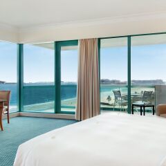 Отель Hilton Dubai Jumeirah 5* Стандартный номер с двуспальной кроватью