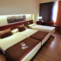 Ayre Gran Hotel Colon 4* Стандартный номер с различными типами кроватей фото 2
