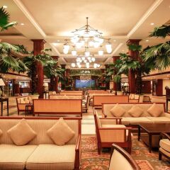 Отель Phuket Graceland Resort And Spa лобби