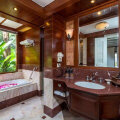 Отель Thavorn Beach Village Resort & Spa Phuket ванная фото 2