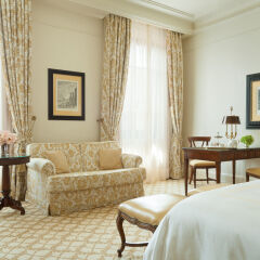 Four Seasons Hotel Firenze 5* Номер Делюкс с различными типами кроватей