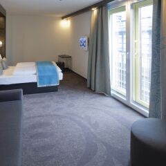 Отель Motel One Berlin KuDamm 3* Номер Бизнес с различными типами кроватей