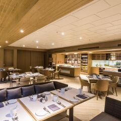 Отель Phuket Marriott Resort & Spa, Merlin Beach ресторан фото 3